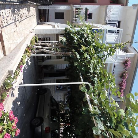 Apartments Lana Пула Екстериор снимка