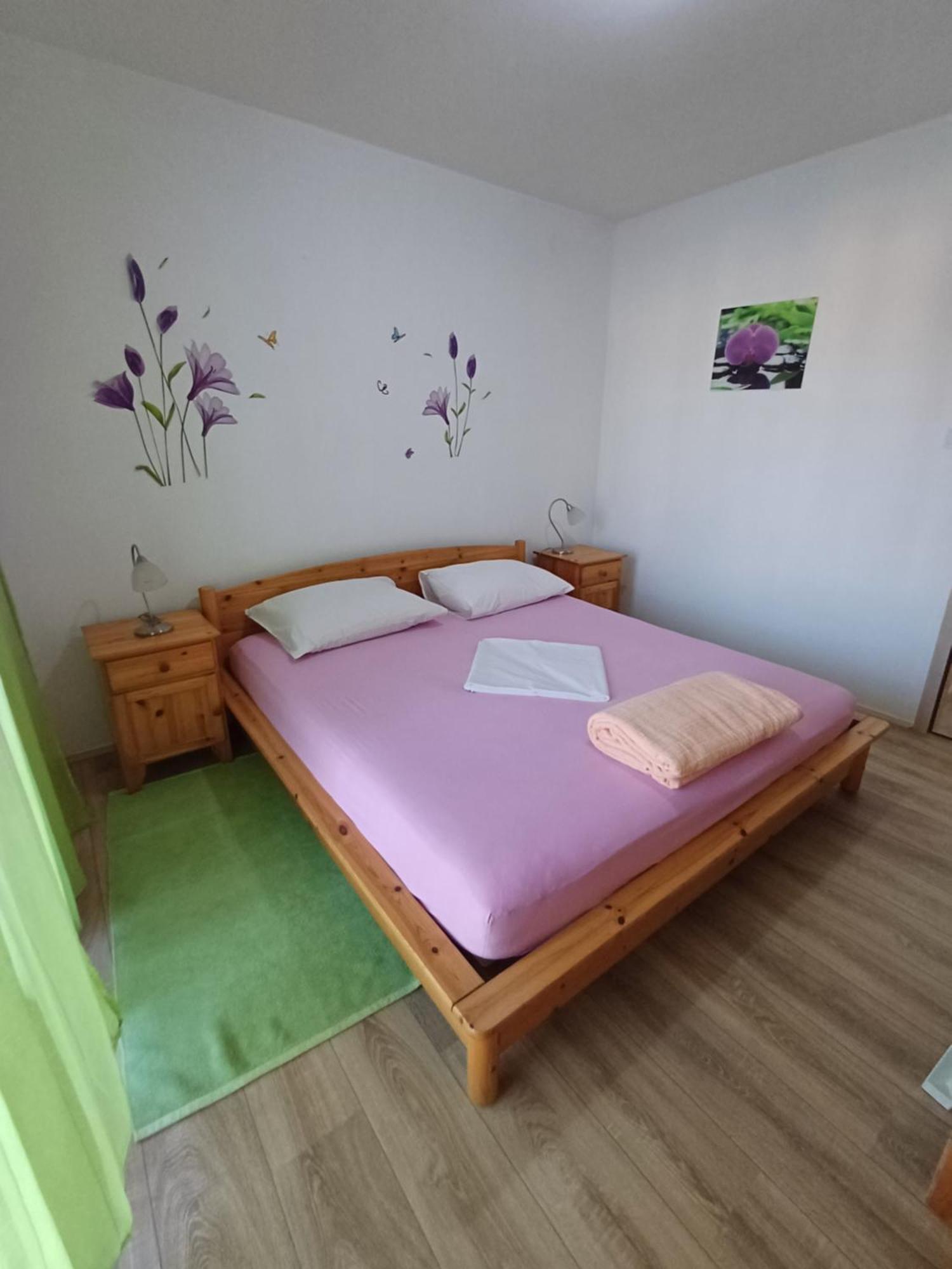 Apartments Lana Пула Екстериор снимка