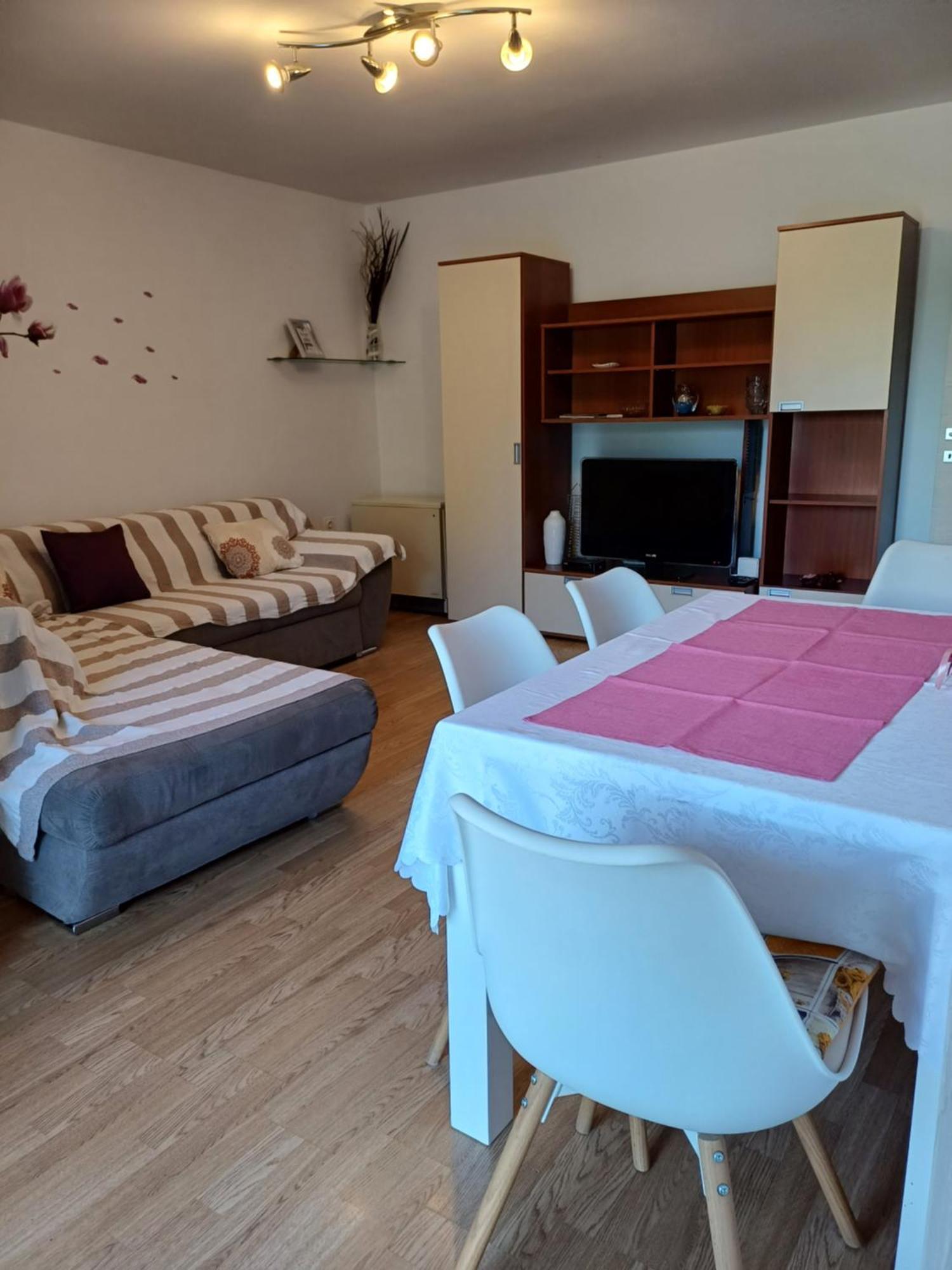 Apartments Lana Пула Екстериор снимка