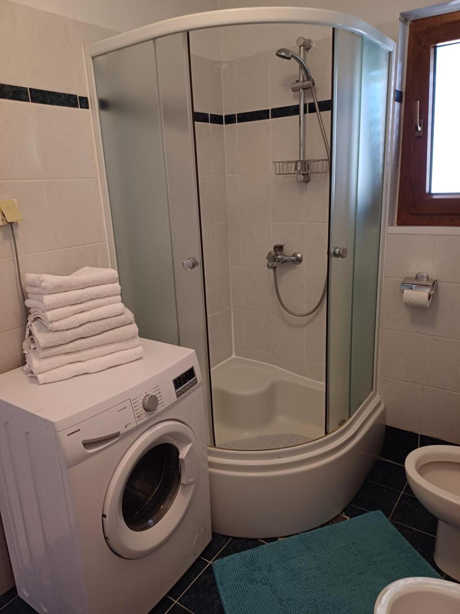 Apartments Lana Пула Екстериор снимка